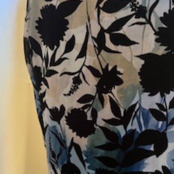 Multi-colored Chiffon Lace-Up Long Sleeve Blouse - Picture 3 of 5